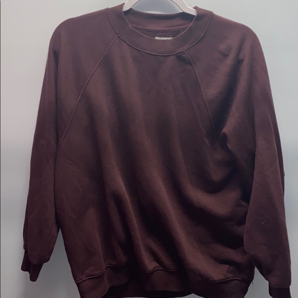 American eagle burgundy sweatshirt